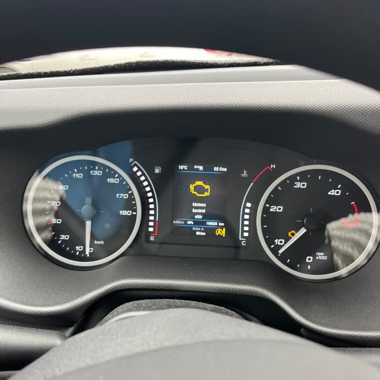 Sürekli Motor Arızası Ve Yetersiz Servis Hizmeti