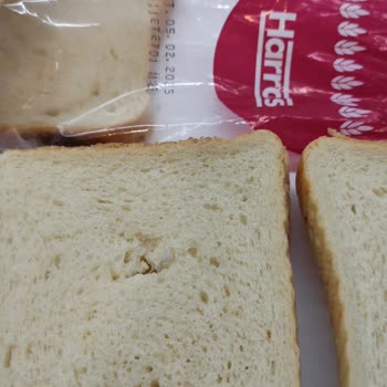 Hijyen Sorunu: Tost Ekmeğinde Yabancı Cisim