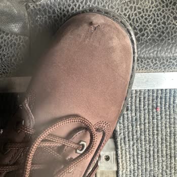 Bambi Mağazasından Aldığım Botun Hızla Soyulması