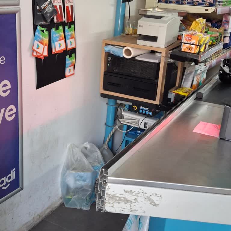 A101 Kasiyerlerinin Ayakta Bekletilmesi