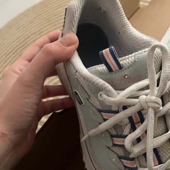Skechers Ayakkabının Kalitesizliği Ve Garanti Sorunu