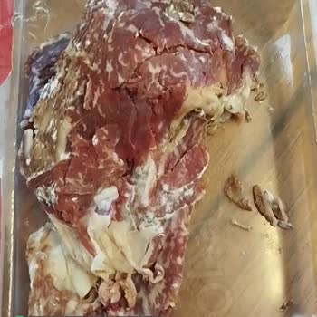 Şok Marketler Lezzetim Marka Pastırma Küflü Çıktı!
