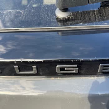 Peugeot Sıfır Araçta Çizik Şoku: Bayi Sorumluluk Almıyor