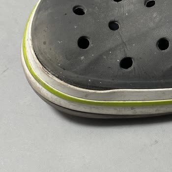 Crocs Terlikte Beklenmedik Açılma Ve Garanti Sorunu