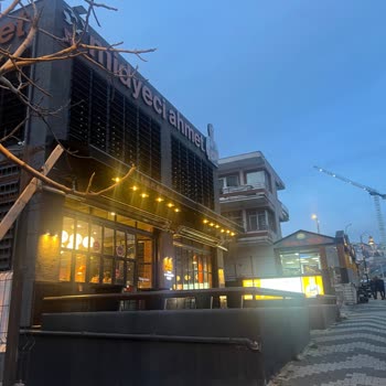 Pendik Şubesinde Hayal Kırıklığı: Bayat Midye Ve İlgisiz Hizmet