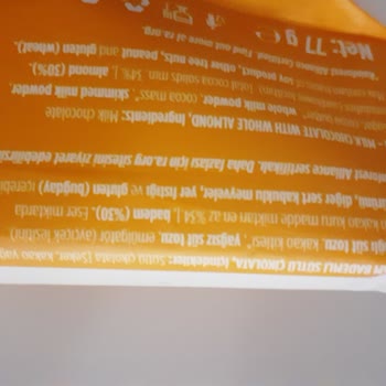 Kahve Dünyası Bademli Çikolata İçinde Badem Yok