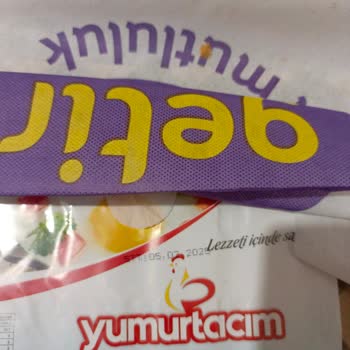 Taze Ürün Beklerken Tarihi Geçmiş Yumurtalar