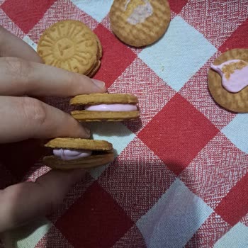 Torku Kremalı Bisküvilerde Krema Eksikliği Şoku