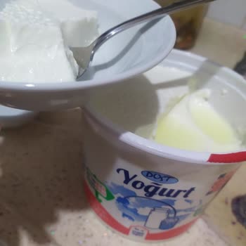 Yoğurttan Çıkan Tüy Şoku