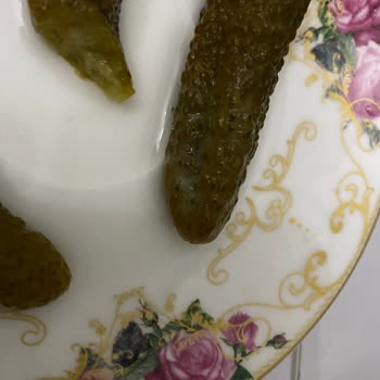 Bozuk Turşu Sağlığımızı Tehdit Ediyor