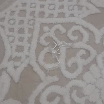 Angora Halı'dan Aldığım Halı Sürekli Sökülüyor