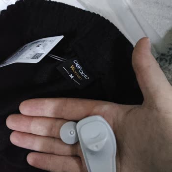 DeFacto Mağazasından Alınan Üründe Alarm Şoku