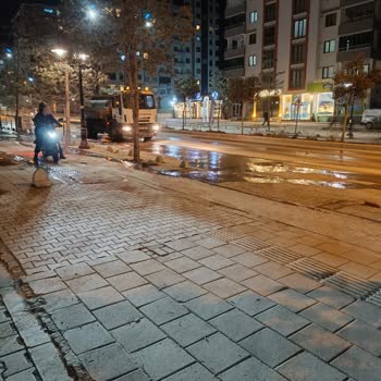 Kaygan Yollar Yüzünden Tehlikeli Anlar