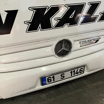 Otobüs Yolculuğunda Güvenlik Ve Zamanlama Skandalı
