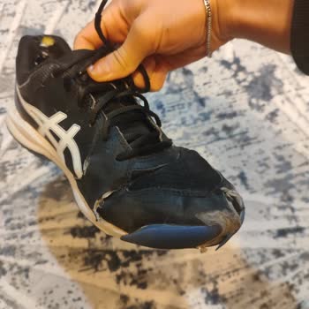 Asics Ayakkabıda Erken Deformasyon Ve Yetersiz Müşteri Hizmeti