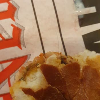 Kıl İçeren Kokoreç Ve Kötü Müşteri Hizmeti Deneyimi