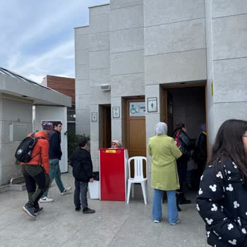 Büyükada Camii WC'de Zorla Ücret Talebi Ve Rahatsız Edici Davranışlar