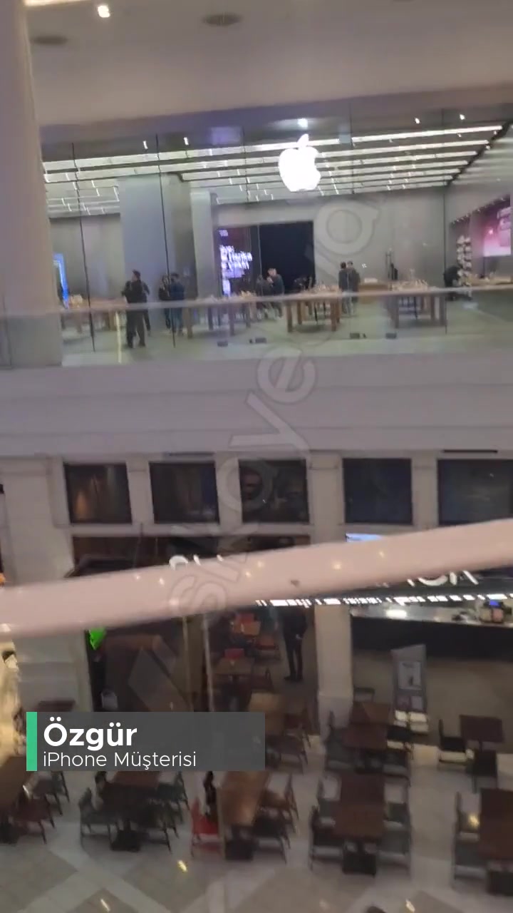 iPhone Akasya Pil Değişimi! videonun kapak resmi