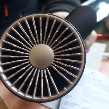 Pierre Cardin Saç Kurutma Makinesi Patladı