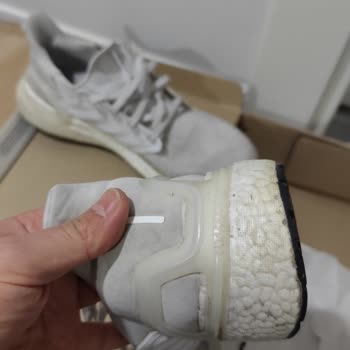 Adidas Zapatillas, problemas de calidad y garantía insuficiente