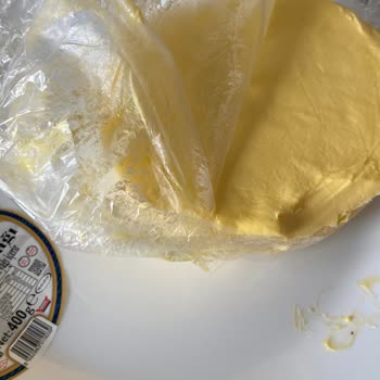 Tereyağında Hijyen Sorunu: Böceğe Benzer Madde Şoku