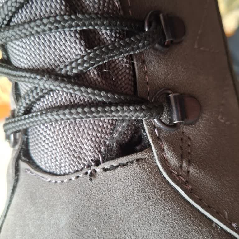 FLO Mağazasında Aldığım Botun Kalite Sorunu Ve Yetersiz Destek