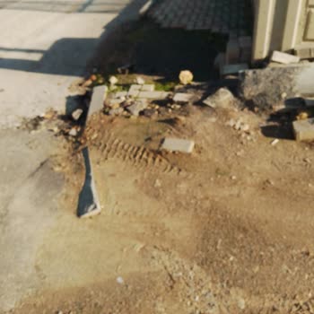 Denizli'de Kaldırımların Tahribatı Ve İhmal Edilen Onarımlar