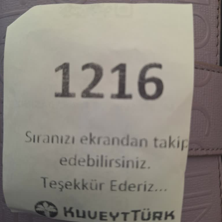 Kuveyt Türk Şubesinde Uzayan Bekleme Süreleri