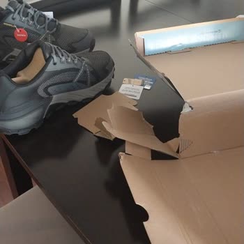 Hediye Ayakkabının Kutusu Ve İçeriği Sorunlu Geldi