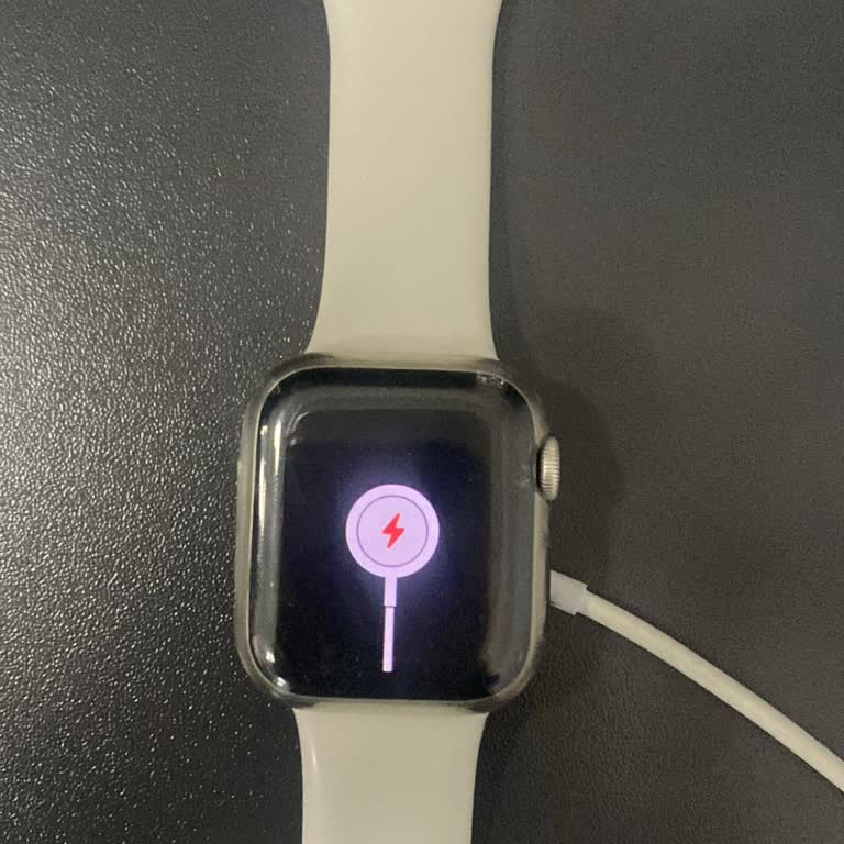 Watch SE Şarj Sorunu Ve Çözüm Arayışı