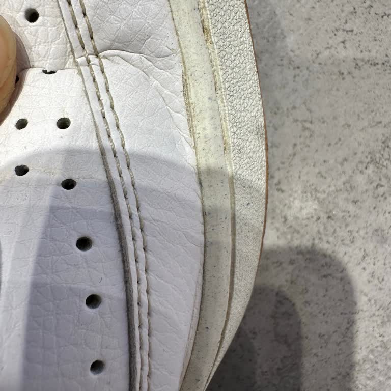 Nike Ayakkabının Deri Kalitesi Sorunu