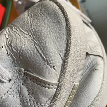 Kısa Sürede Yıpranan Ayakkabıya Çözüm Bulunamadı