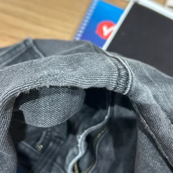 Mavi Kot Pantolonumda Beklenmedik Yırtılma Sorunu
