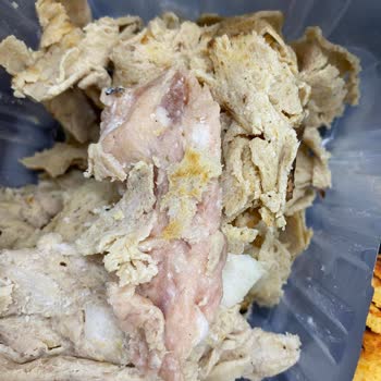 Beşler Sucuk Pişmemiş Tavuk Eti Şoku: Para İadesi Talebi