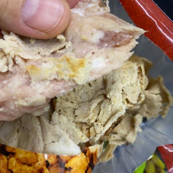 Beşler Sucuk Pişmemiş Tavuk Eti Şoku: Para İadesi Talebi