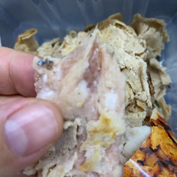 Beşler Sucuk Pişmemiş Tavuk Eti Şoku: Para İadesi Talebi