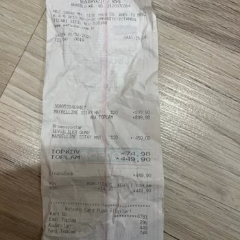 Watsons Doğubayazıt Şubesi'nde Tarihi Geçmiş Ruj Sorunu