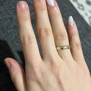 Özel Günümde Düşen Protez Tırnaklar