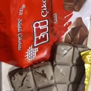 Eti Sütlü Çikolata Zehir Gibiydi!