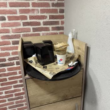 Domino's Ulus Şubesi: Soğuk Pizzalar Ve Hijyen Sorunları