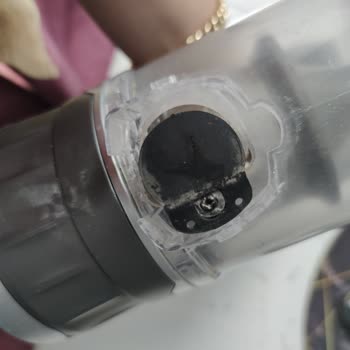 Heifer Dikey Süpürgemin Kırık Parçası İçin Çözüm Bekliyorum