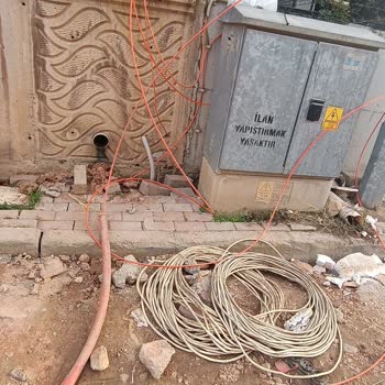 Superonline'ın Sorumsuz Kablo Döşemesi Ve Yanıltıcı Hizmet!