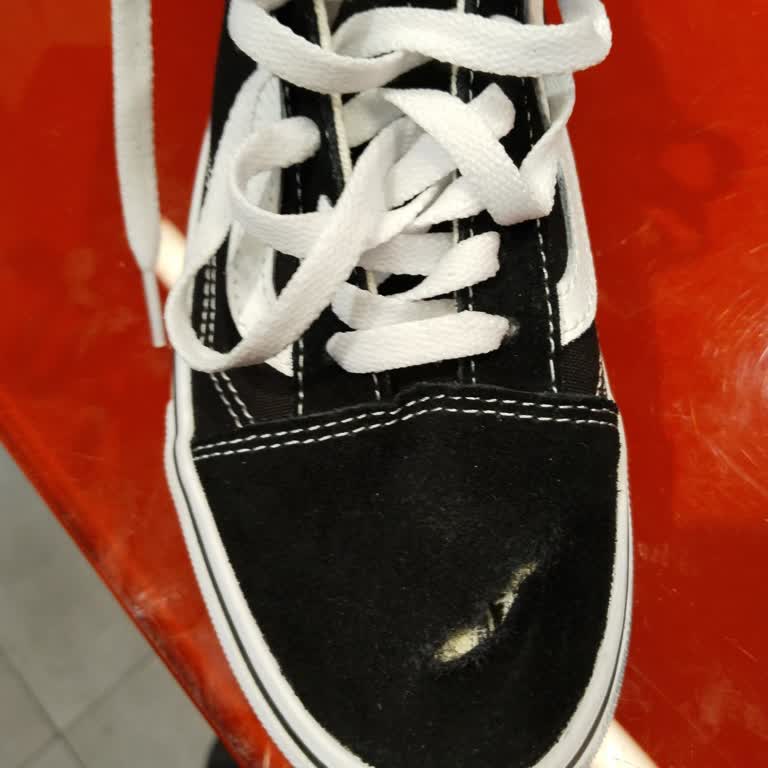 Kusurlu Ürün Ve Kaba Çalışan Deneyimi