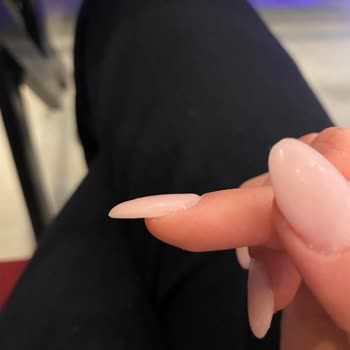 Protez Tırnakta Hayal Kırıklığı: Beklentiler Karşılanmadı