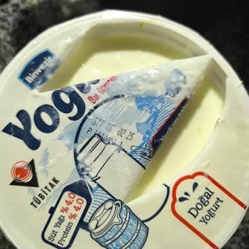 Bozuk Yoğurt Şikayeti