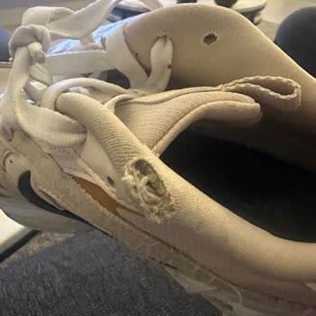 Nike Ayakkabıda Beklenmedik Deformasyon Ve İade Sorunu