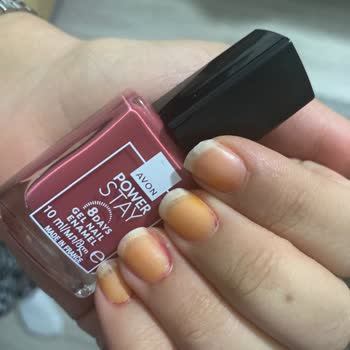 Avon Oje Tırnaklarda Kalıcı Sarı İz Bırakıyor