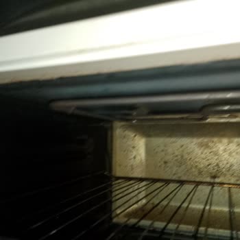 Fırında Börek Pişirirken Patlama Tehlikesi