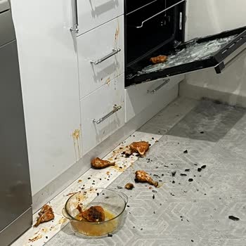 Bosch Ankastre Fırının Cam Patlaması Ve Yetersiz Müşteri Hizmeti