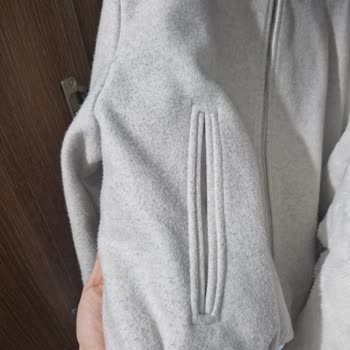 Zara Bomber Jacket Pilled After 5 Wears – Unacceptable Quality